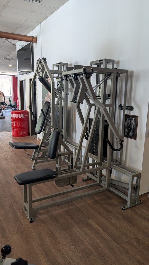 MedX Row und MedX Chest Press im STARK Athletic Club Wunstorf